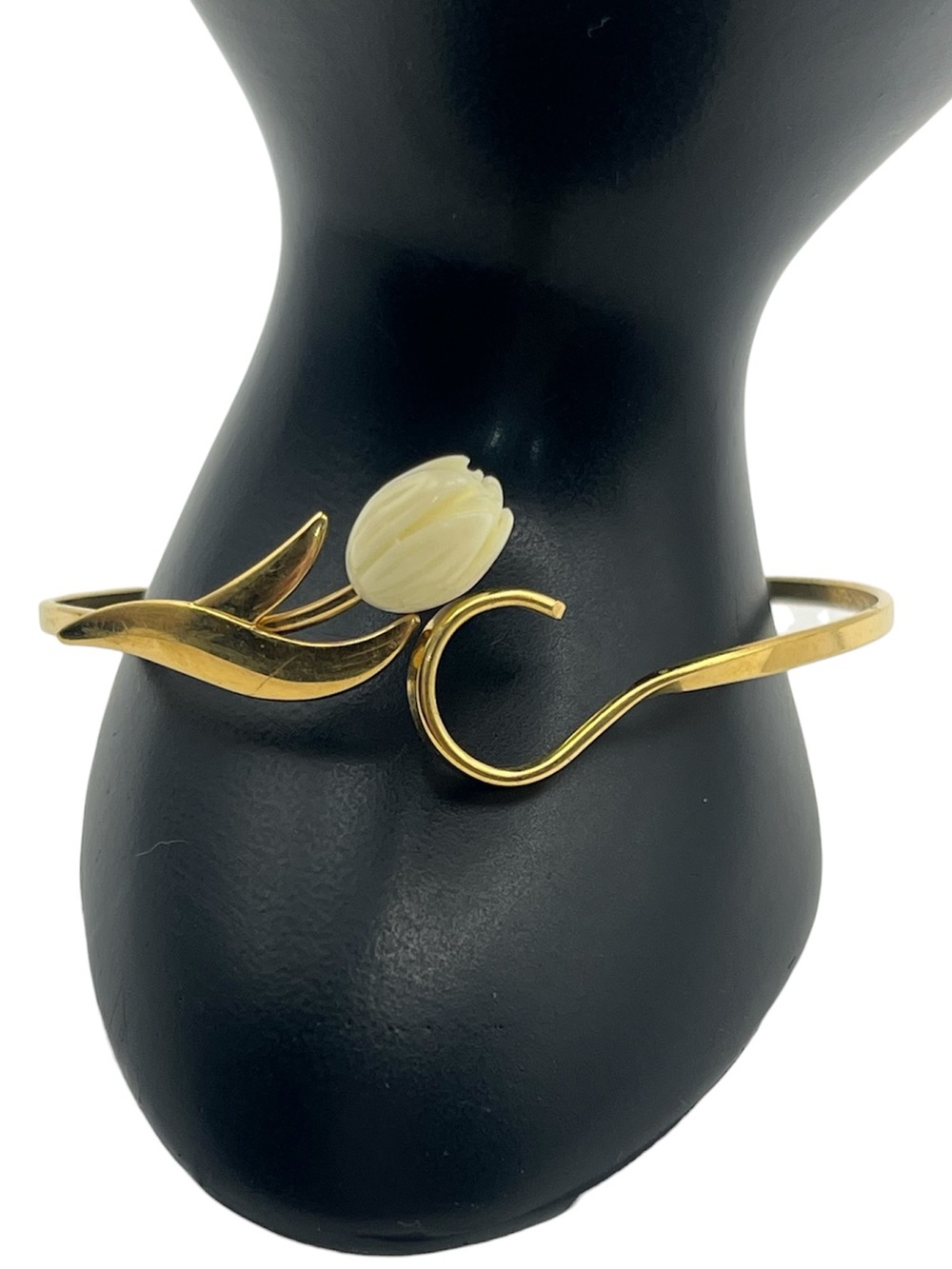 Tulip flower gold tone leaves & stem bangle bracelet vintage